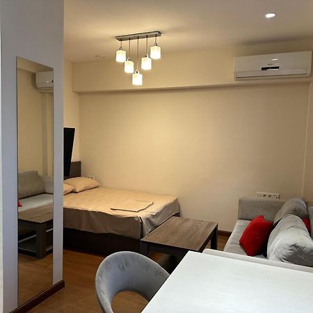 Wonderful Apartment In Republic Square, City Center 예레반 외부 사진